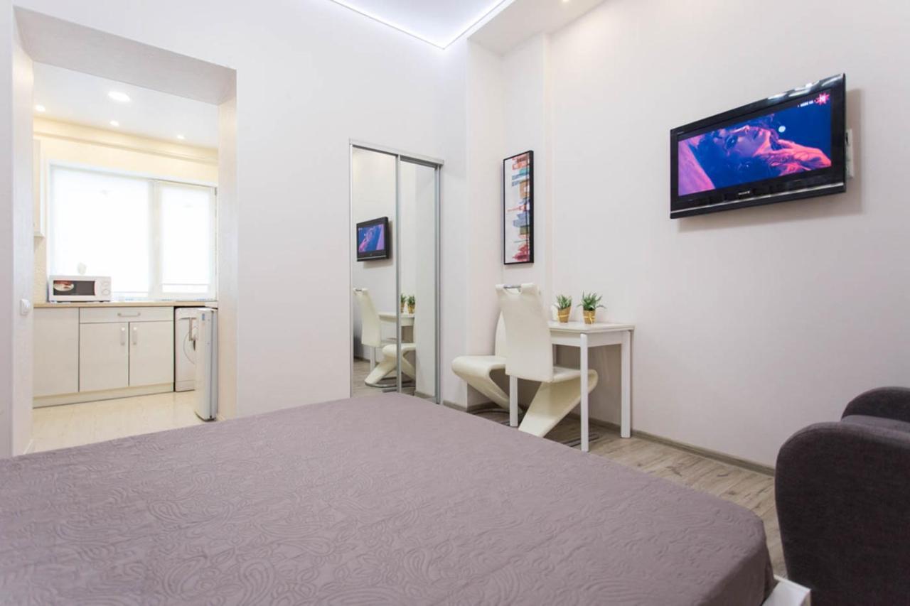 חארקיב Modern Apartments In The Centre - Kuznechna Str. 26/4 מראה חיצוני תמונה