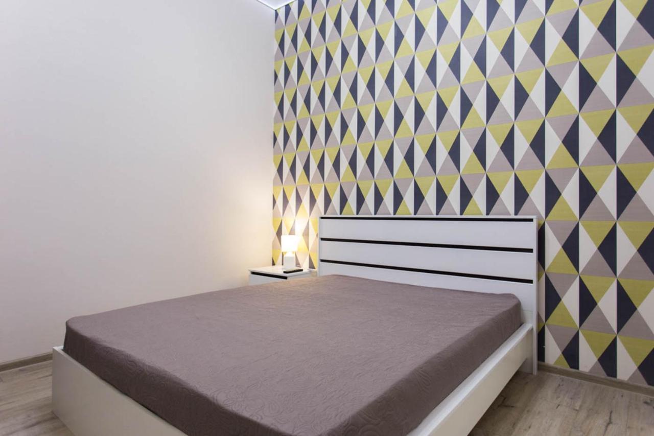 חארקיב Modern Apartments In The Centre - Kuznechna Str. 26/4 מראה חיצוני תמונה