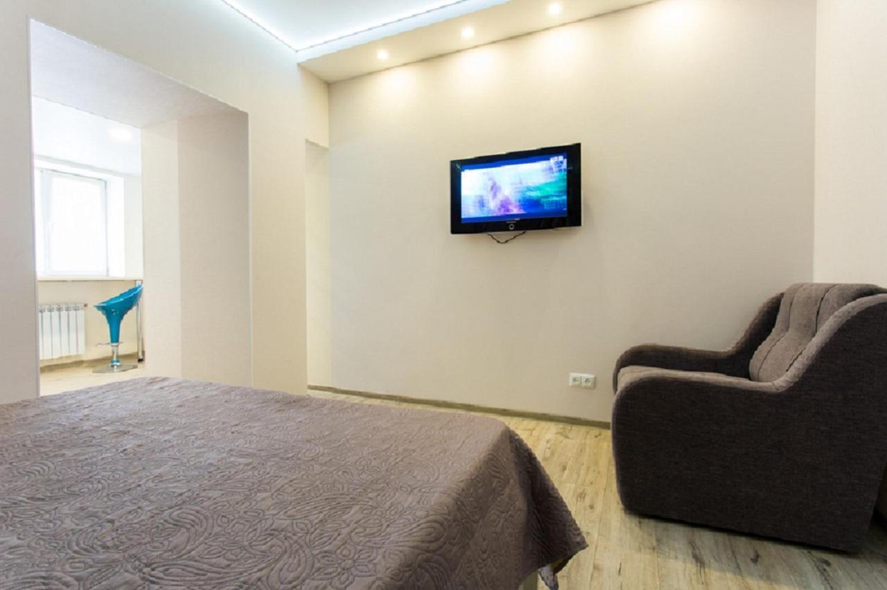 חארקיב Modern Apartments In The Centre - Kuznechna Str. 26/4 מראה חיצוני תמונה